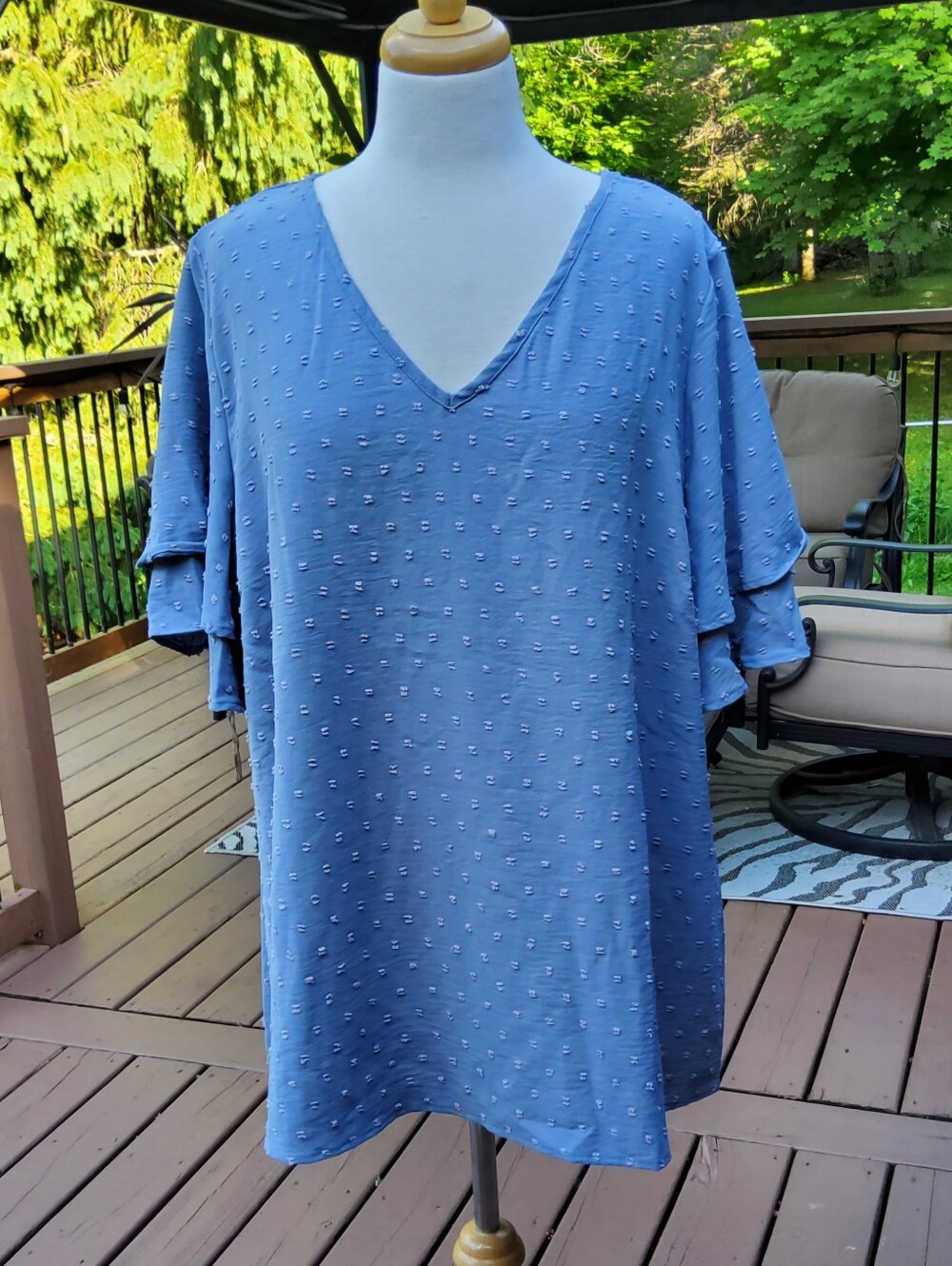 BloomChic Blue V-Neck Textured Ruffle Sleeve Blouse Size 18 - 20